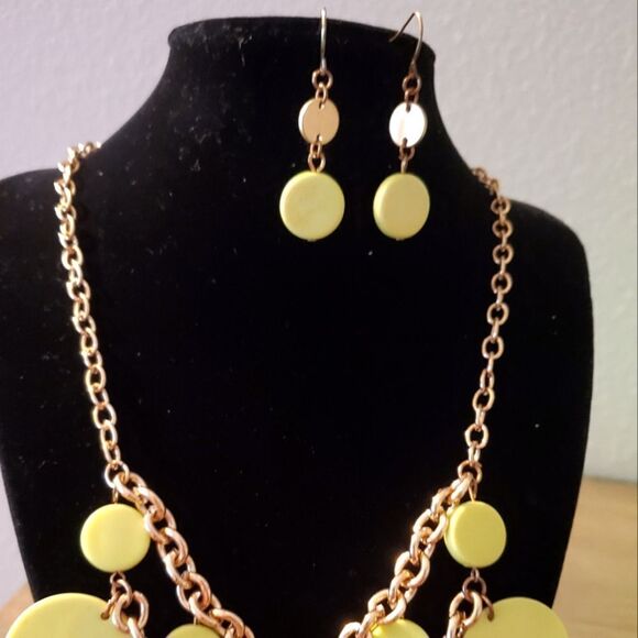 3-for-$15 Neon and gold to e necklace and earrings set - Picture 2 of 2